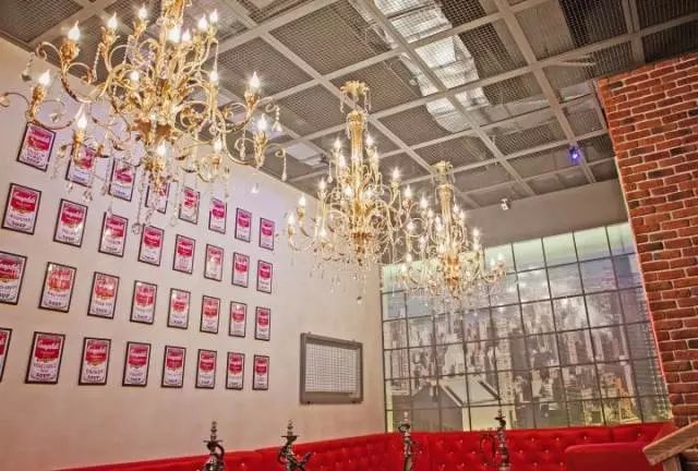 烏克蘭Redcups Café室內(nèi)設(shè)計