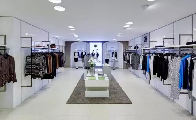 RIANI新概念店設(shè)計