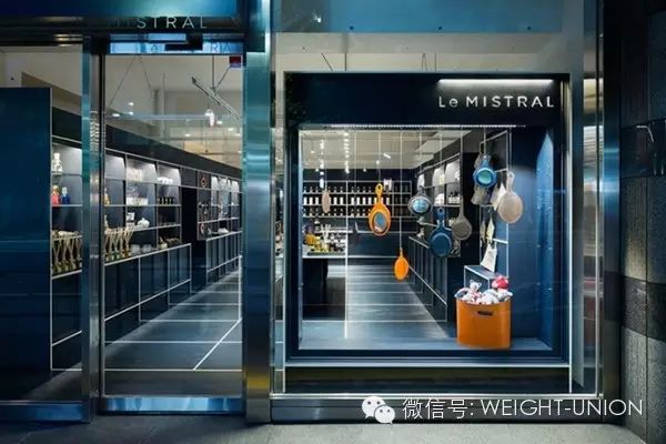 用方格構(gòu)筑的日式精品店空間